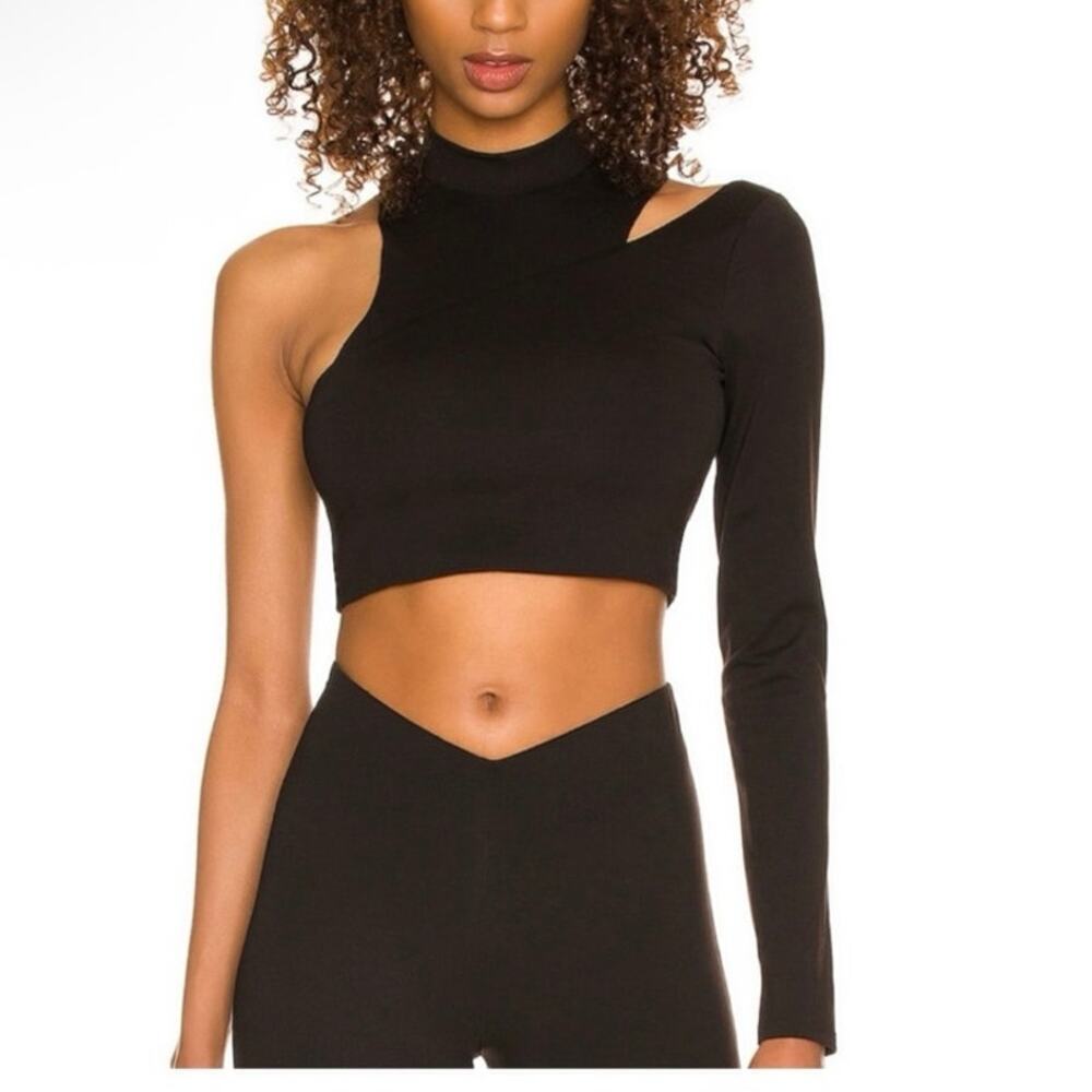 Tammy Crop Top in Black
CAMILA COELHO
